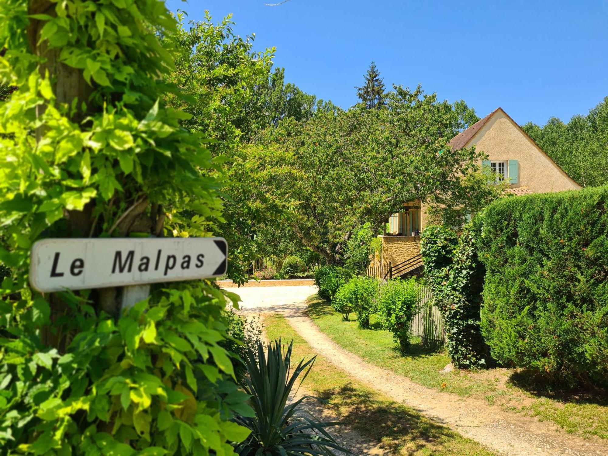 Le Malpas Kingfisher ベルベス エクステリア 写真